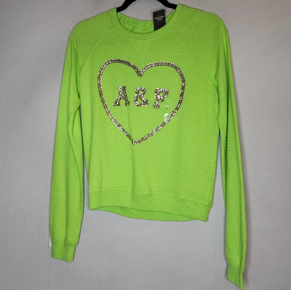 NWT Abercrombie Green Sweatshirt Heart Sequin Size Small - Picture 14 of 14